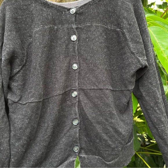 Hope by Ringstrand Soderberg dark grey long sleeve light sweater. - Picture 4 of 5